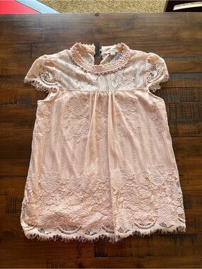 Ultra Pink Blush Lace Short-Sleeve Blouse